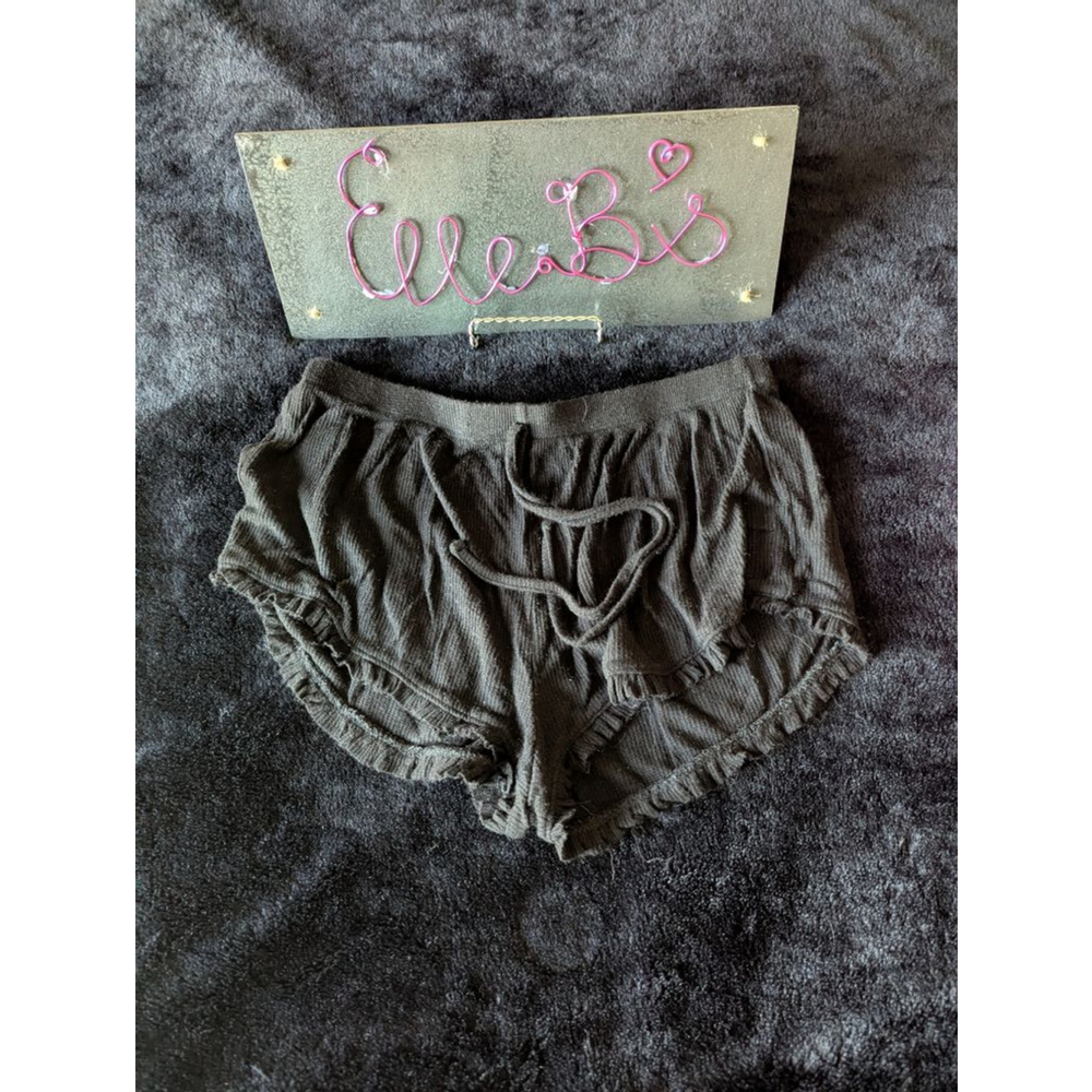 EUC Bozzolo Black Ruffle Short S